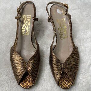 Vintage Salvatore Ferragamo Women's Gold Reptile Pattern Open Toe Heels Size 7